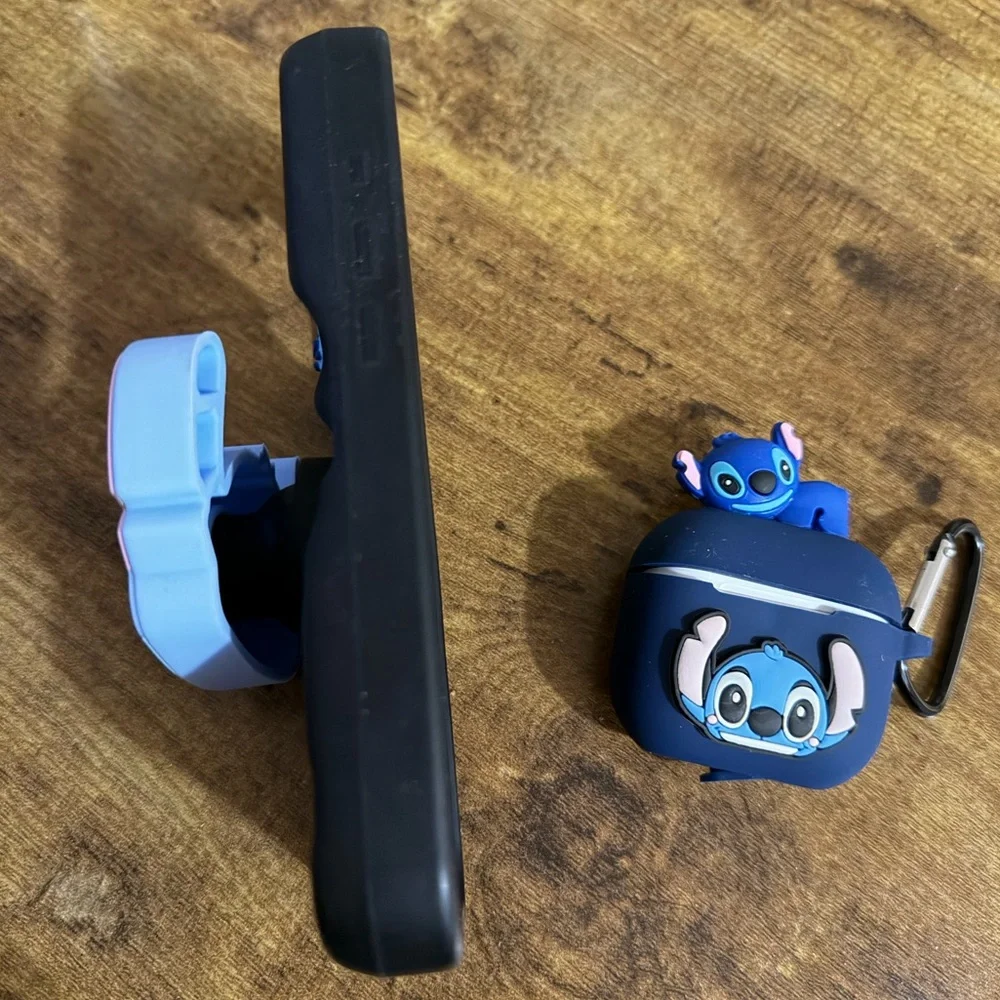 Stitch Iphone 17 pro case& Airpods 4 case